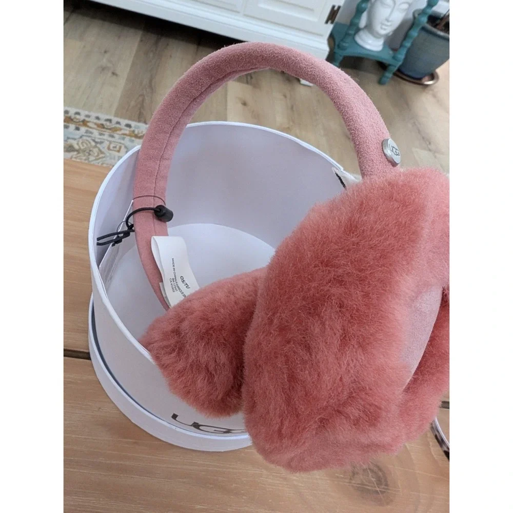 NEW UGG Big Girls Classic Shearling & Suede Earmuffs,‎ One Size, Brushetta